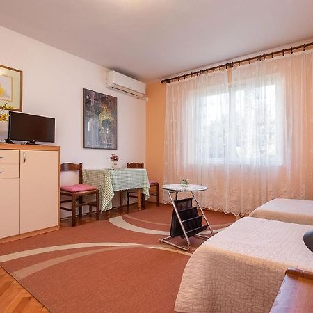 Apartamento Irena Poreč Exterior foto