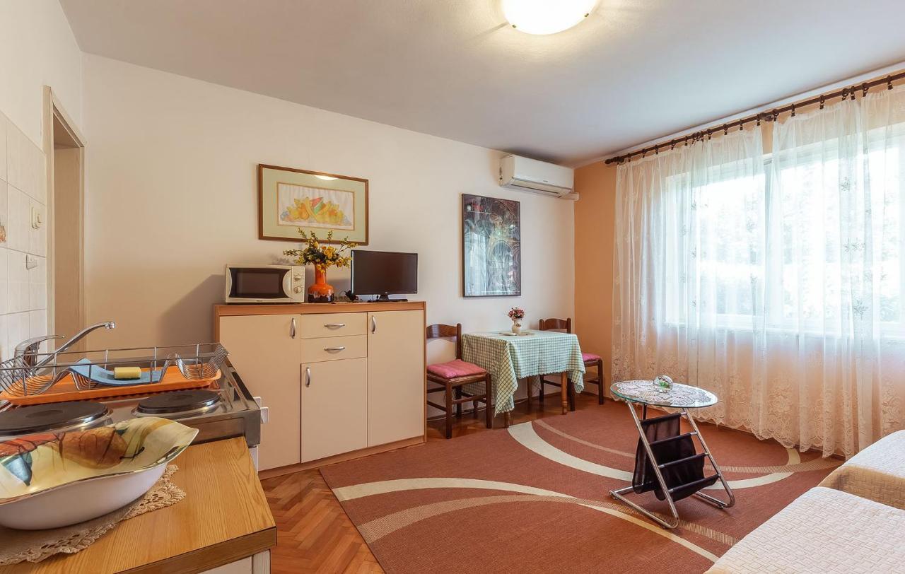 Apartamento Irena Poreč Exterior foto